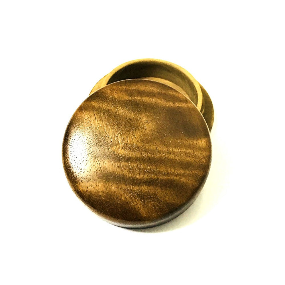 Camphor wood incense box, 60mm, tiger-eye grain, Chiyo style, one-touch closure.