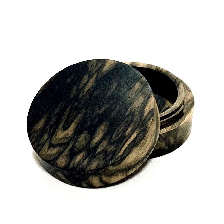 黒柿の香合 孔雀杢 70mm(高さ35mm) 極上 切立型 1タッチ式