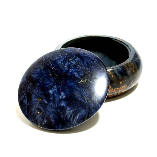 スタビライズド・ウッドの香合（花梨瘤）　紺碧色　70mm　まんじゅう型　1タッチ式