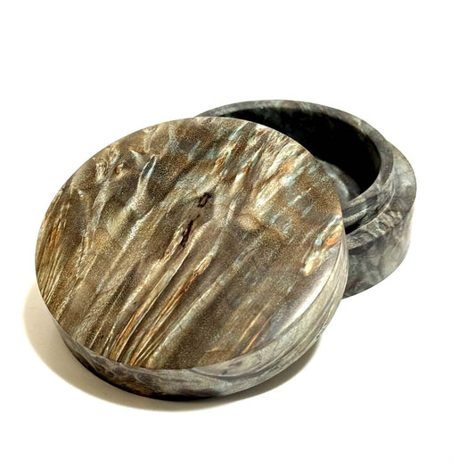 スタビライズド・ウッドの香合（楓瘤）　ターコイズ色　70mm　切立型　1タッチ式