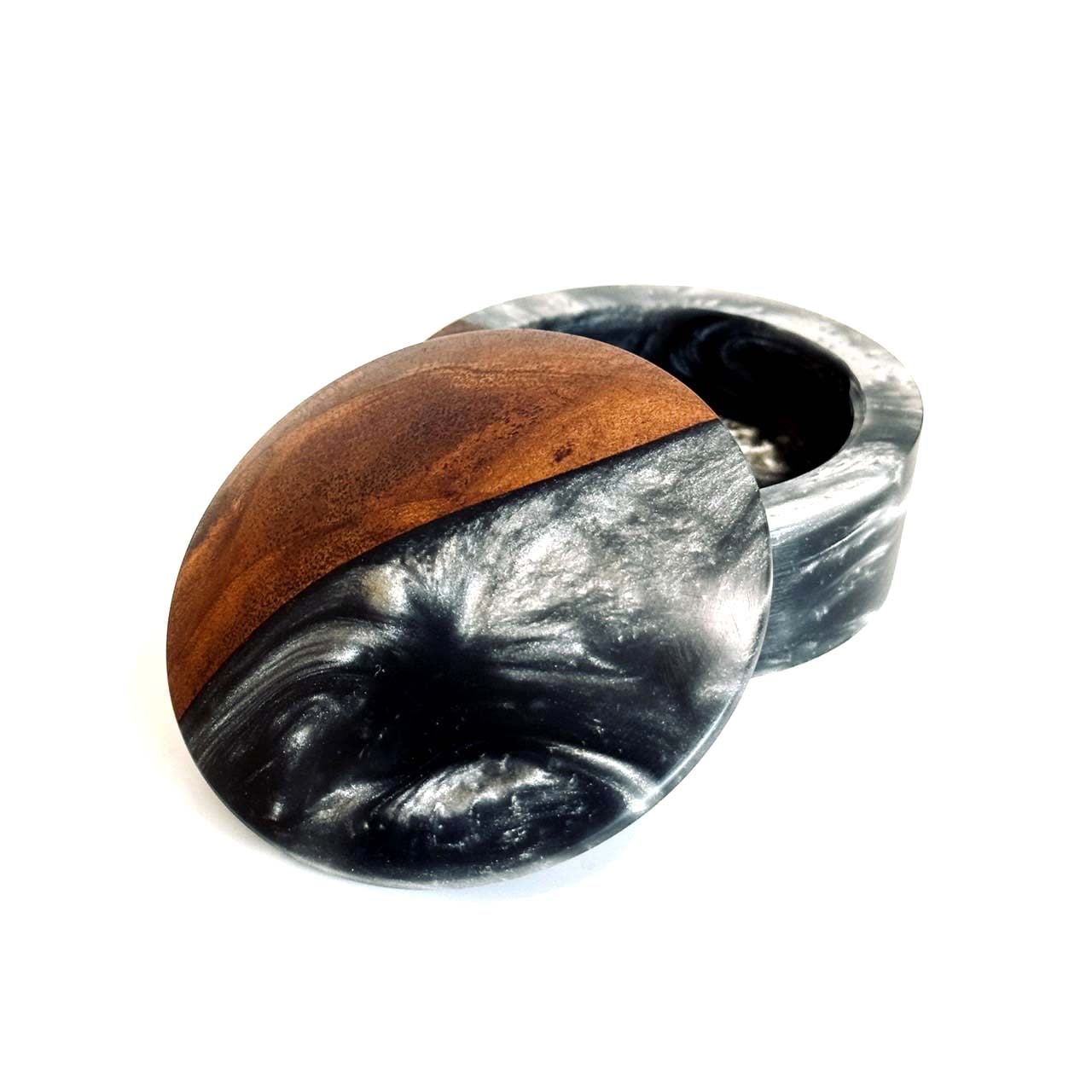 ハイブリッド・ウッドの香合（楓瘤）　銀色　60mm　新型　1タッチ式　標準杢