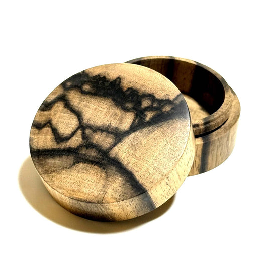 黒柿の香合　「縦木取り」　60mm　切立型　1タッチ式　極上