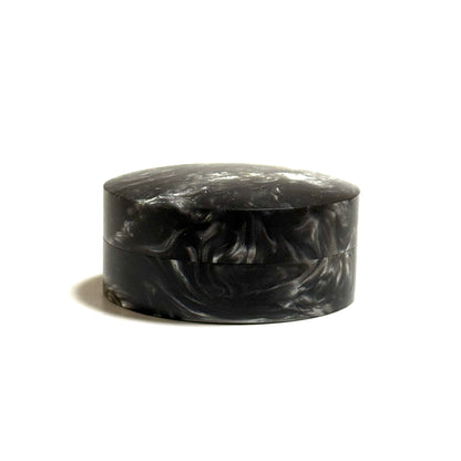 High-quality Japanese resin incense box, silver color, 60mm, straight-sided, one-touch type.