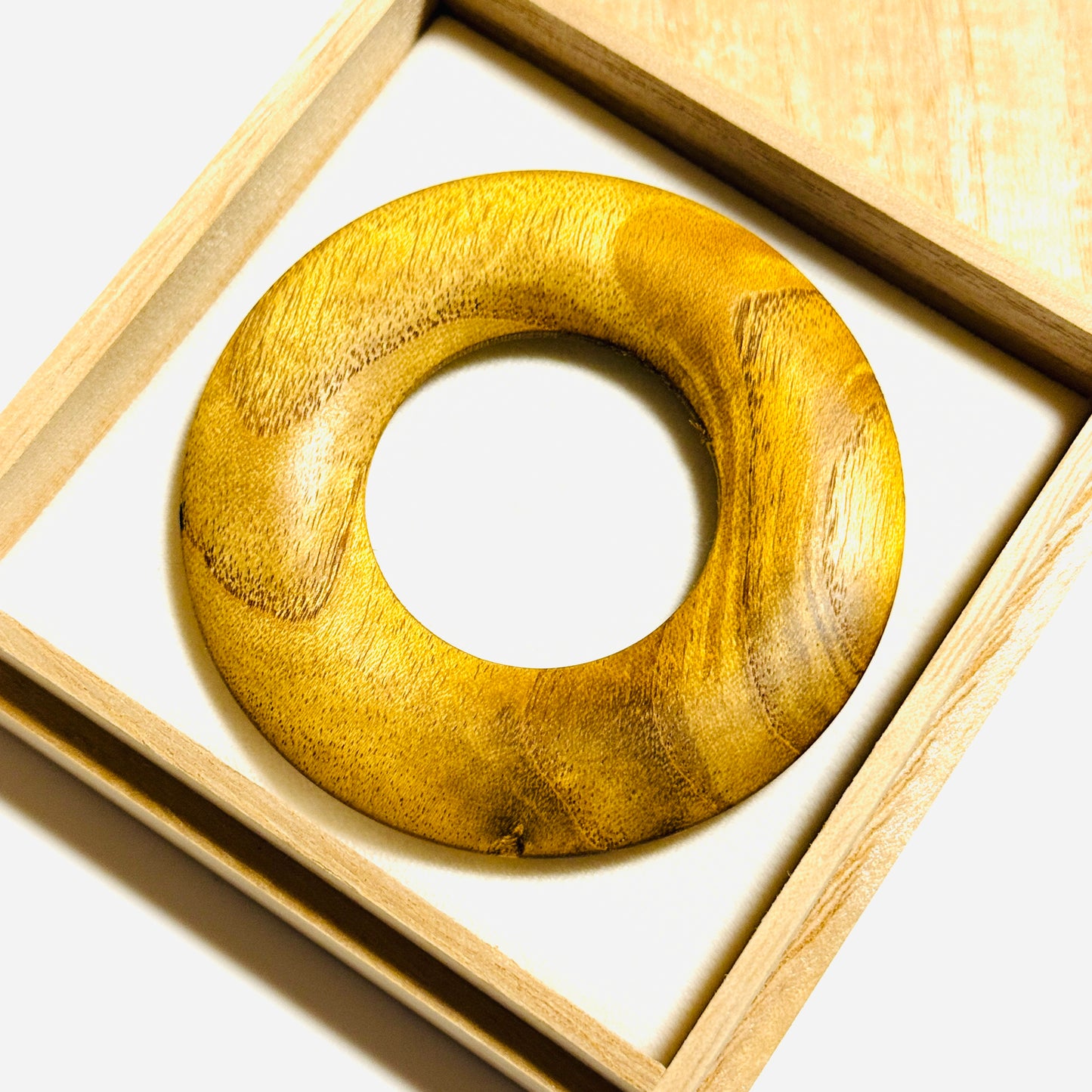 御蔵島 島桑の環（絡子環）金桑　70mm