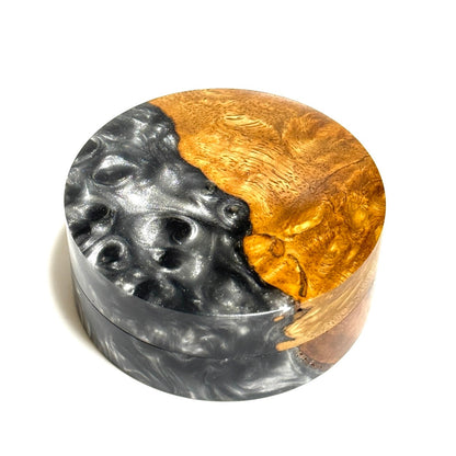 ハイブリッド・ウッドの香合（花梨瘤）　銀色　70mm　切立型　1タッチ式