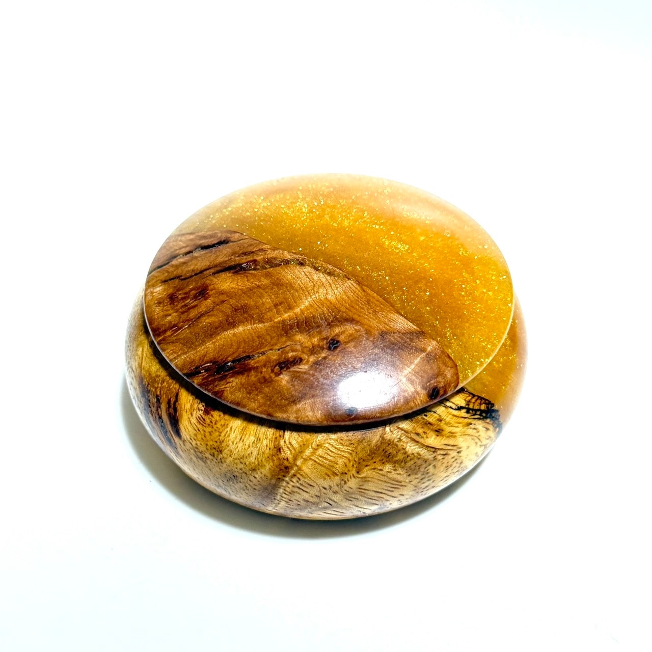 ハイブリッド・ウッドの香合（花梨瘤）　黄金色　70mm　まんじゅう型　1タッチ式