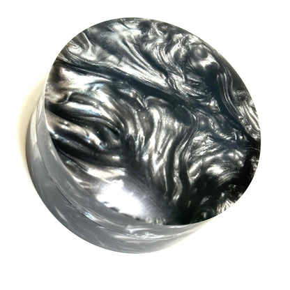 国産高級レジンの香合　銀色　60mm　切立型　1タッチ式