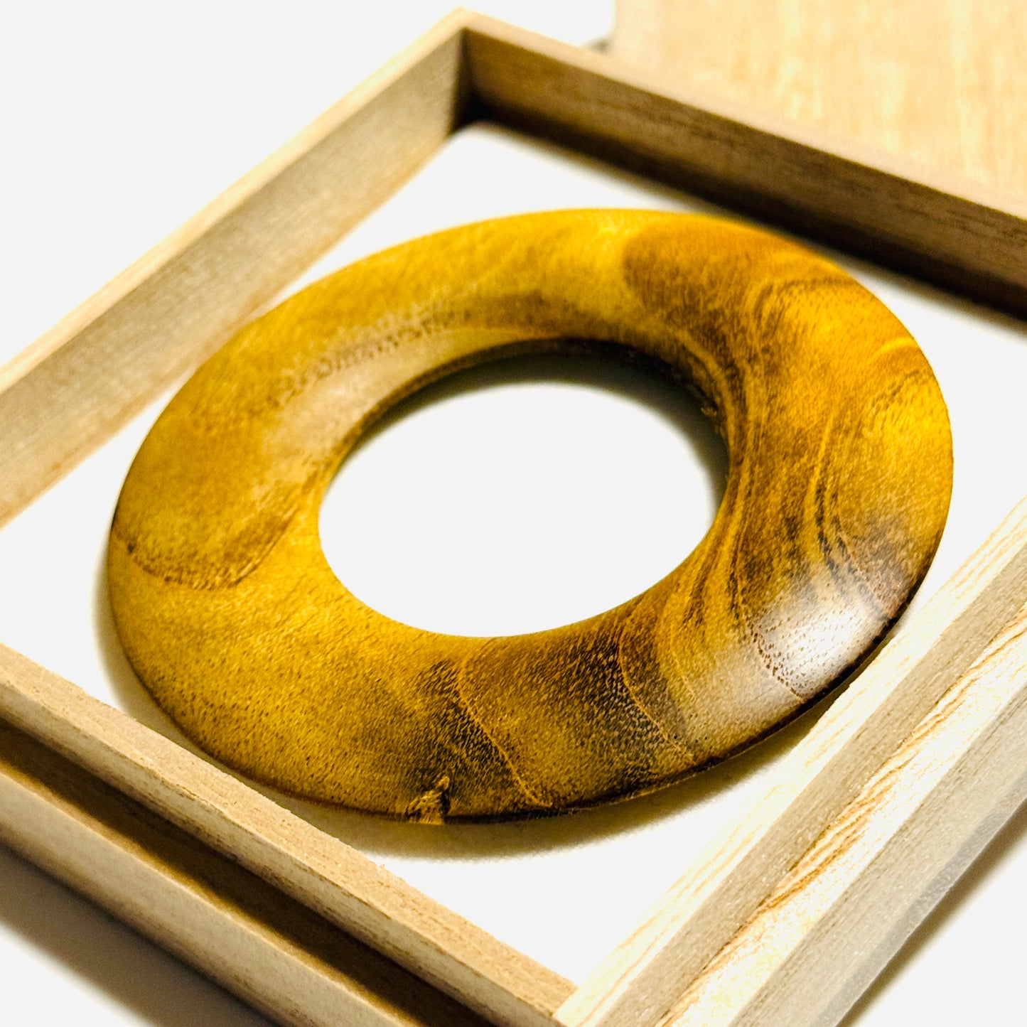御蔵島 島桑の環（絡子環）金桑　70mm