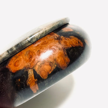 スタビライズド・ウッドの香合（花梨瘤）　墨色　70mm　まんじゅう型　1タッチ式