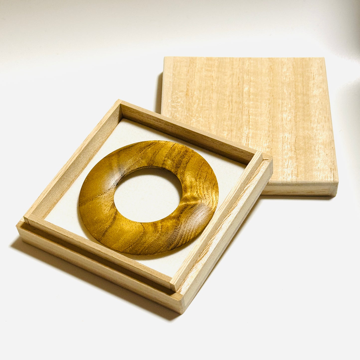 御蔵島 島桑の環（絡子環）金桑　70mm