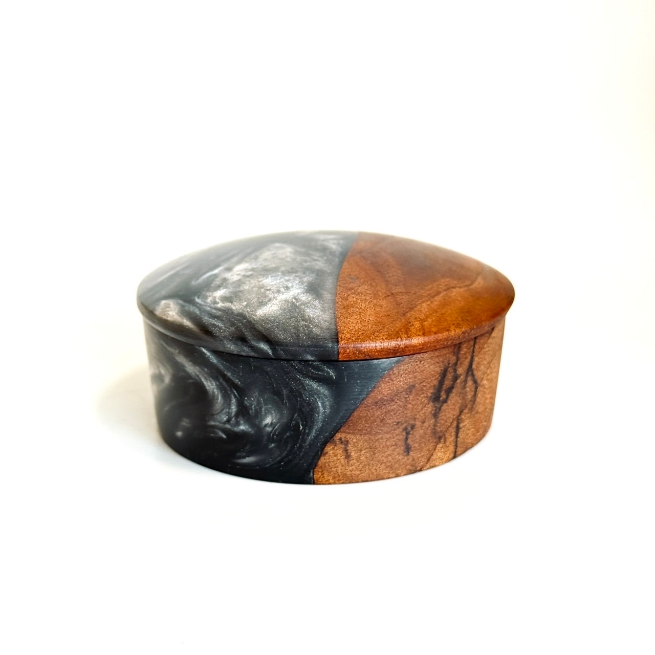 ハイブリッド・ウッドの香合（楓瘤） 銀色 60mm 新型 1タッチ式 標準杢