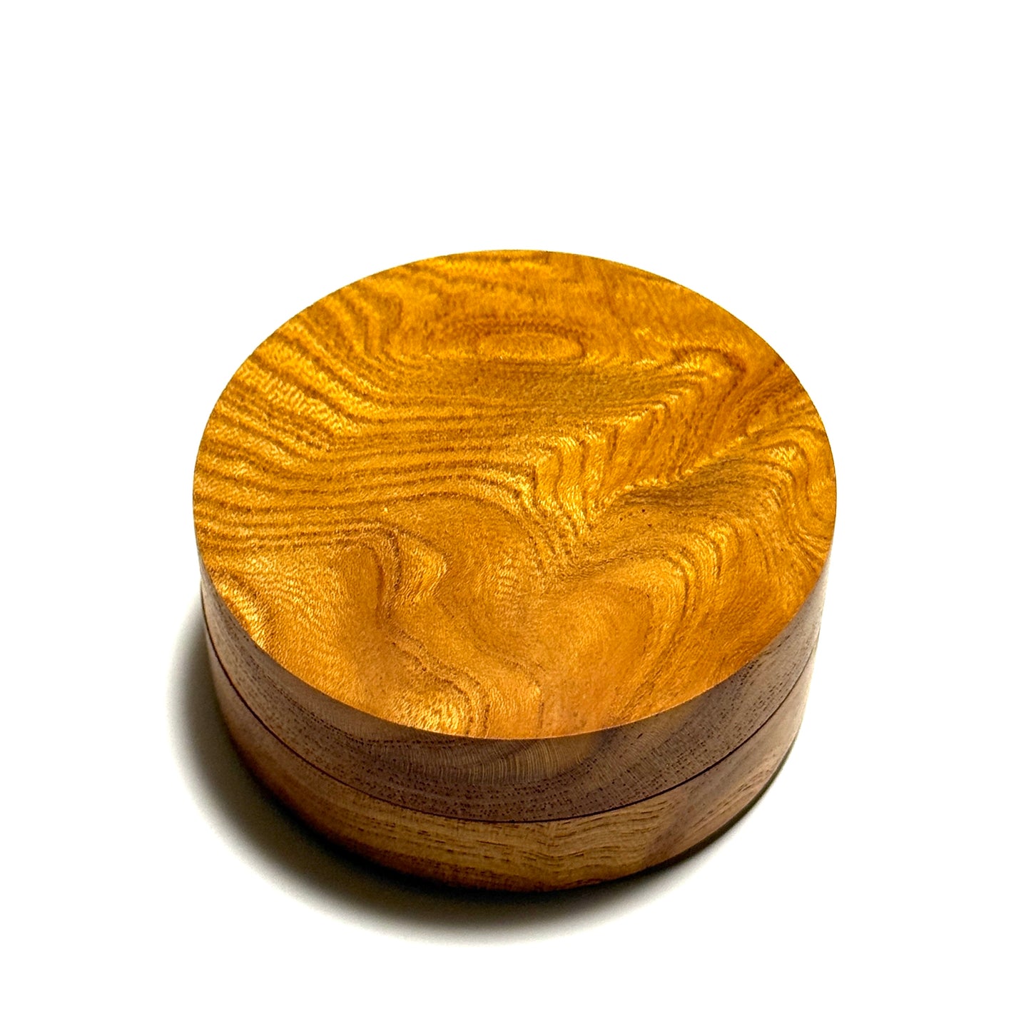 Japanese-made zelkova wood incense box, 70mm, straight-sided, one-touch type.
