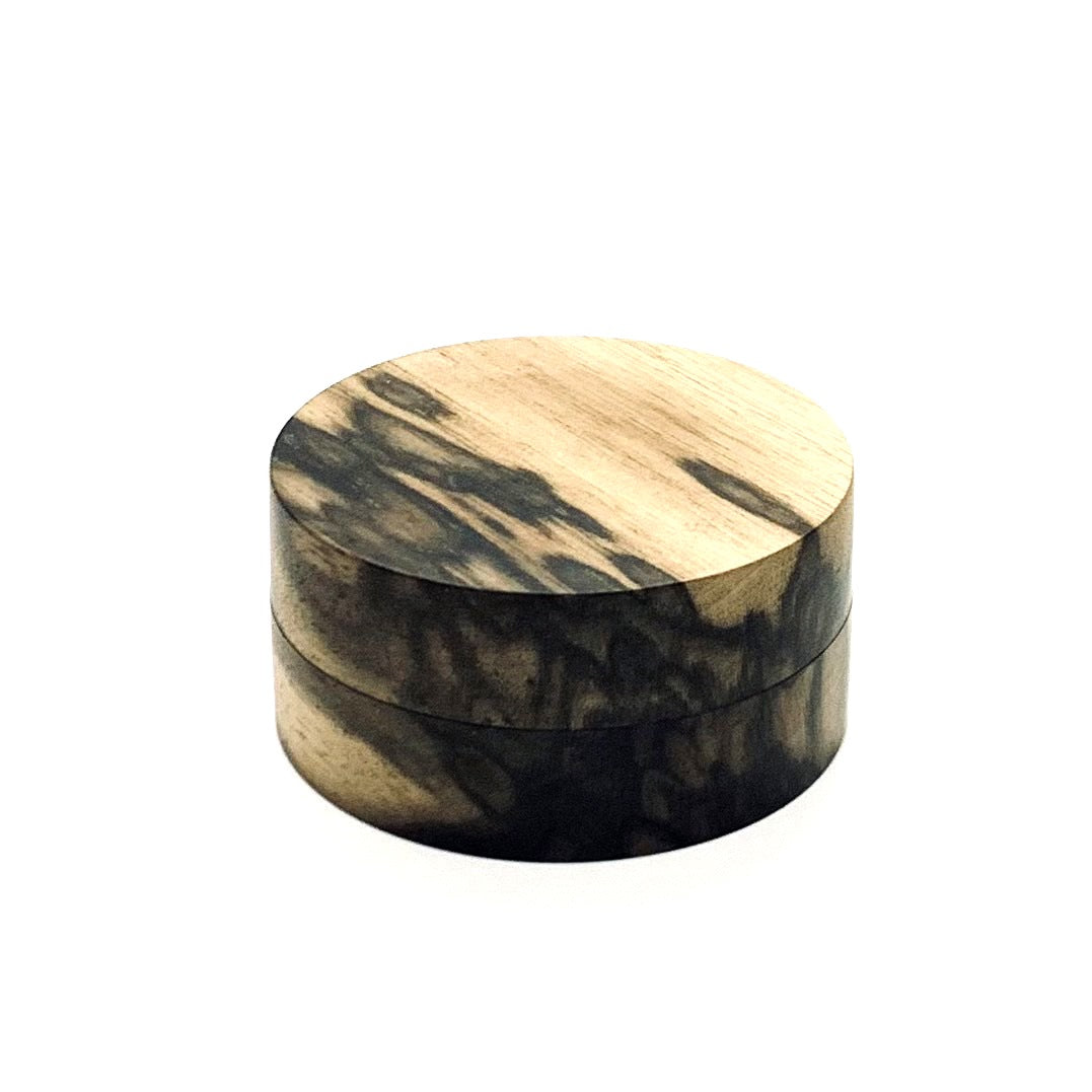 黒柿の香合　孔雀杢　70mm（高さ35mm）　極上　切立型　1タッチ式