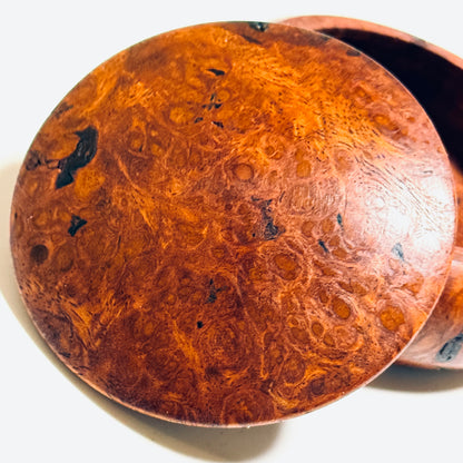 Karin burl incense box, 70mm, bun-shaped, one-touch closure, premium quality.