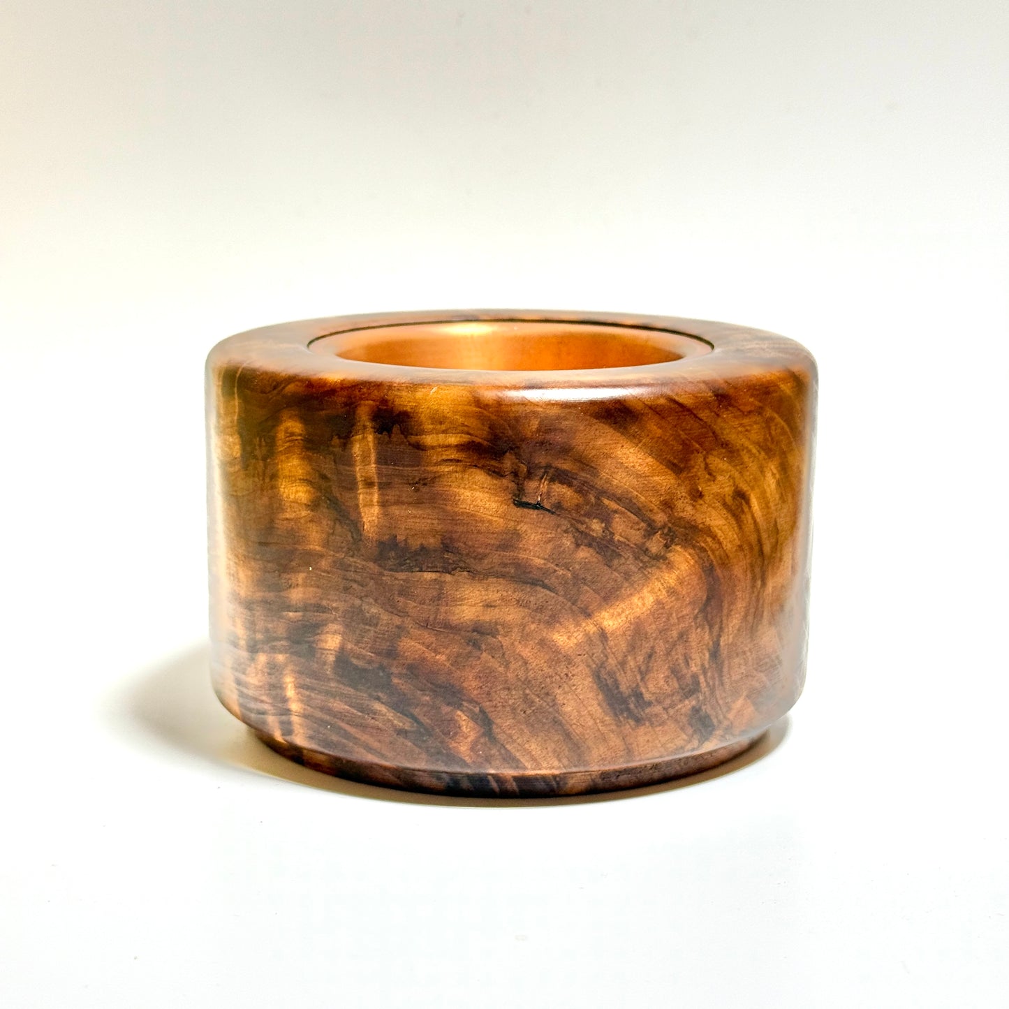 Cedar burl incense burner, titled "Zuikei" (auspicious scenery), 4 inches (120mm diameter), cylindrical shape, top quality.