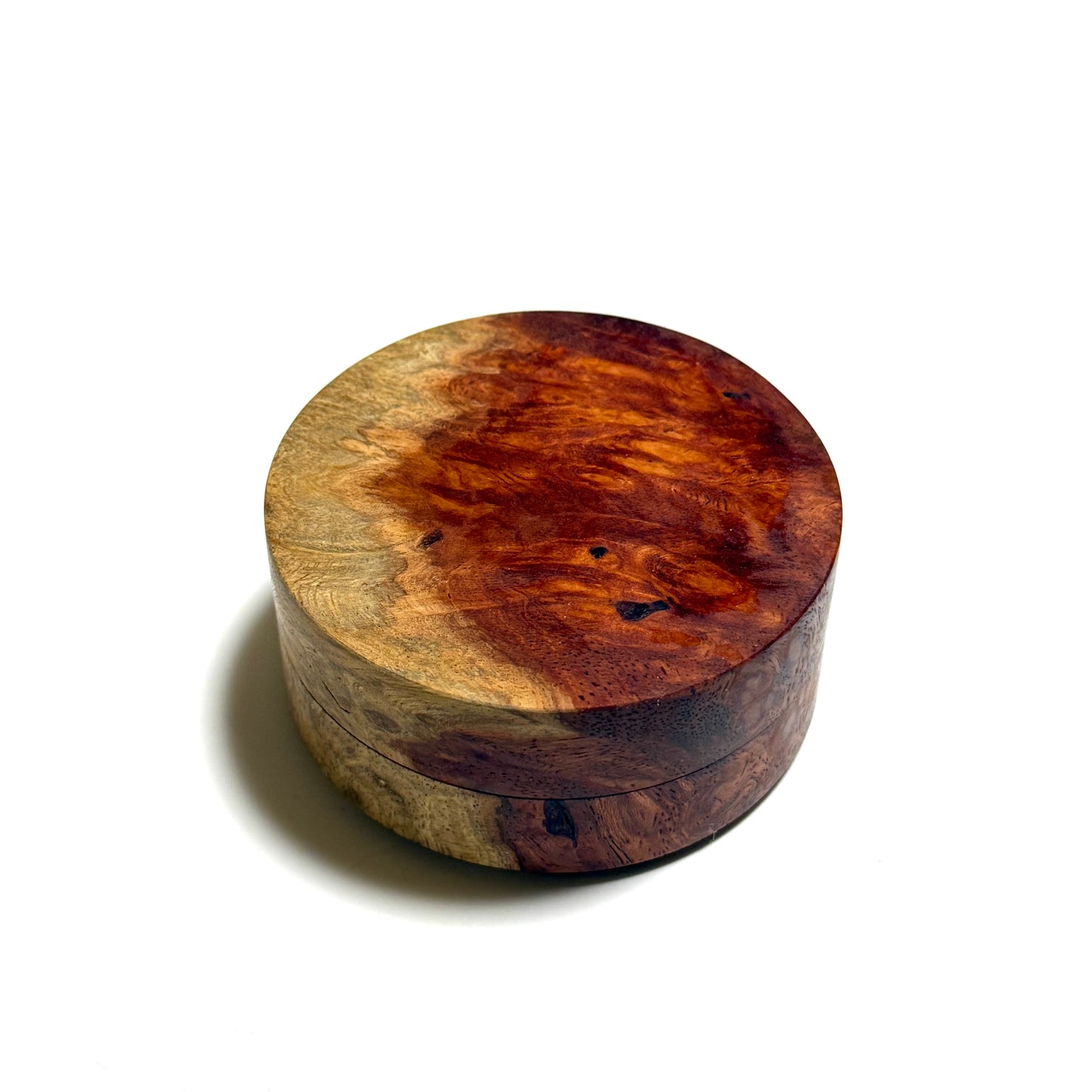 Karin burl incense box, 70mm, straight-sided, one-touch type, top quality.