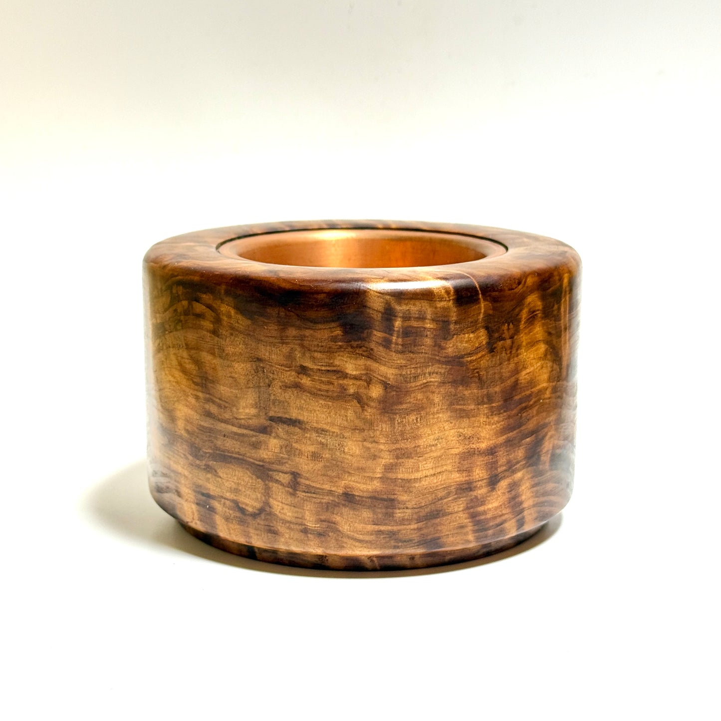 Cedar burl incense burner, titled "Zuikei" (auspicious scenery), 4 inches (120mm diameter), cylindrical shape, top quality.