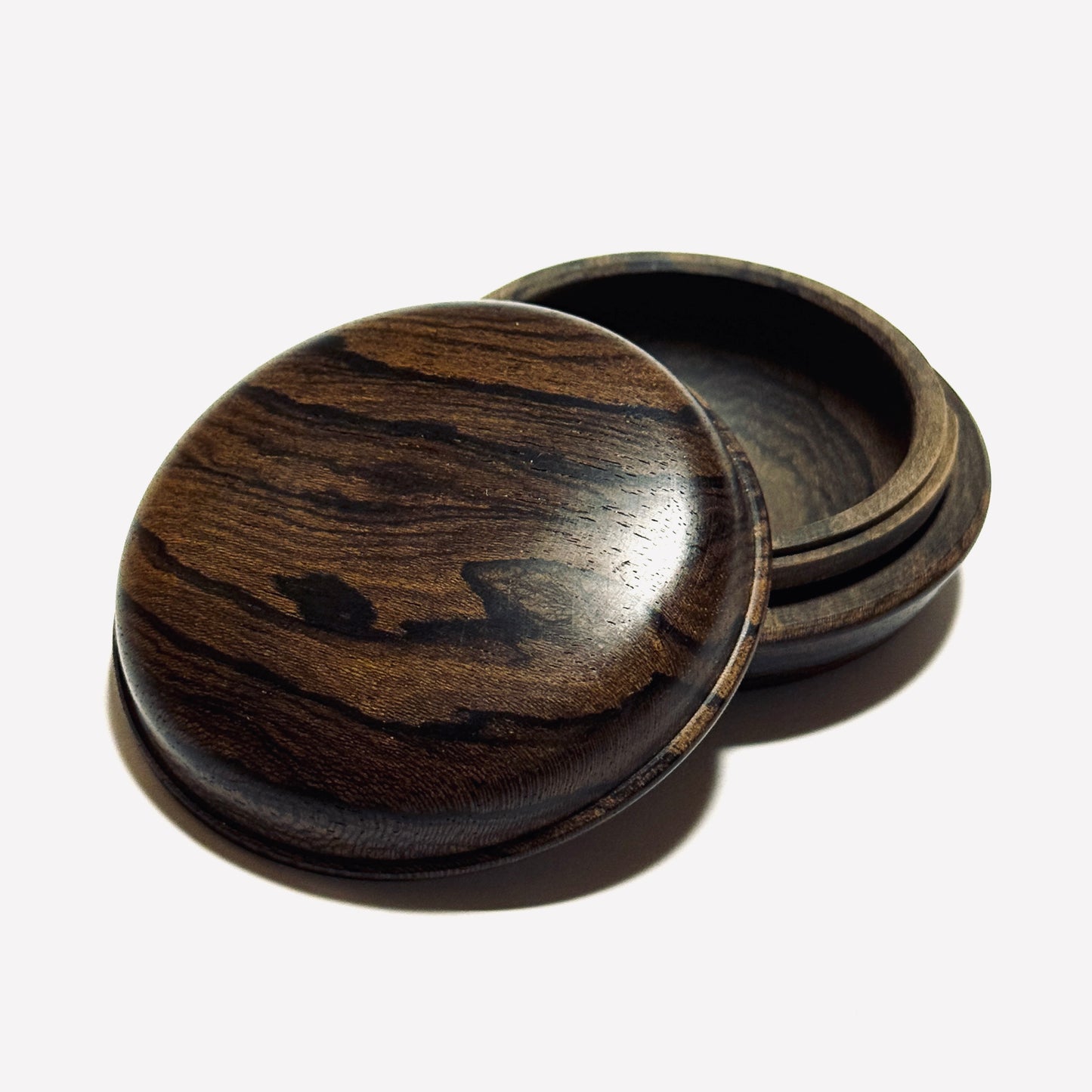 Siamese Persimmon Incense Box, 70mm, Premium Grade, Clam Shape, One-Touch Opening