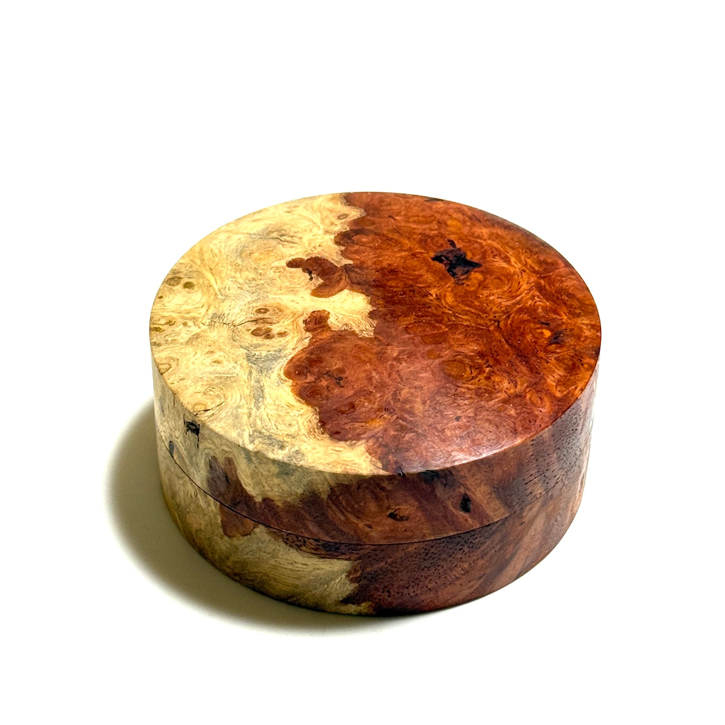 Karin burl incense box, 70mm, straight-sided, one-touch type, top quality.