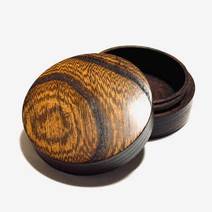 Ancient Zelkova wood incense box (oil finish), 70mm, straight-sided, one-touch type.