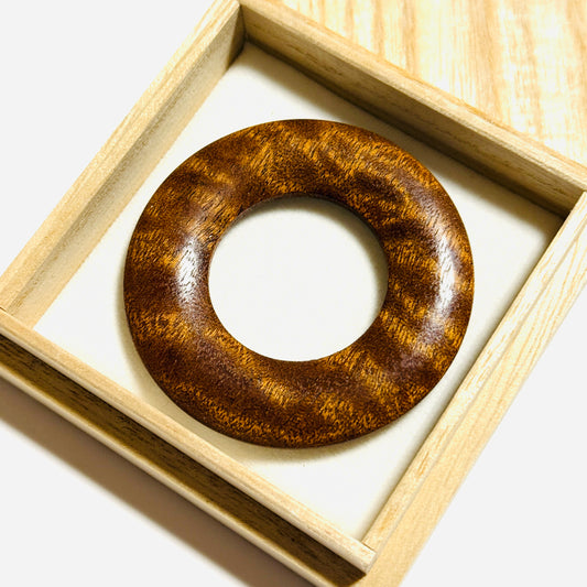 サペリ・マホガニーの環（絡子環） 1寸8分（54mm ）リボン杢