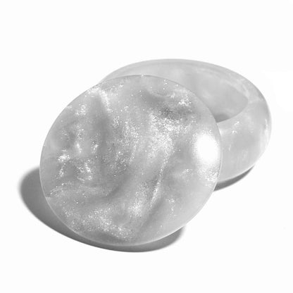 作品名「白雲」　国産高級レジンの香合　パールホワイト色　70mm　まんじゅう型　1タッチ式